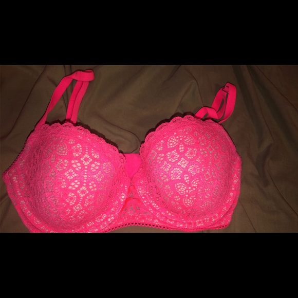 Lace Victoria Secret Demi-Buste Bra - Picture 1 of 4